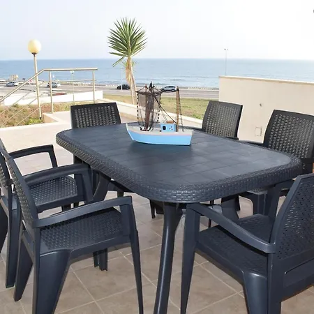 فيلة Oceanica 1 *