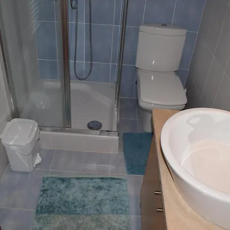 فيلة Oceanica 1 *